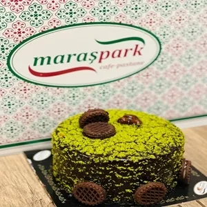 Fıstıklı Çikolatalı Yaş Pasta