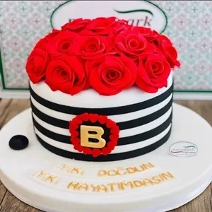 Şeker Hamurlu Özel Pastalar